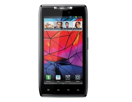 Motorola RAZR a intrat în oferta Vodafone