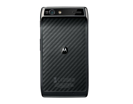 Motorola RAZR - capacul din fibră de kevlar