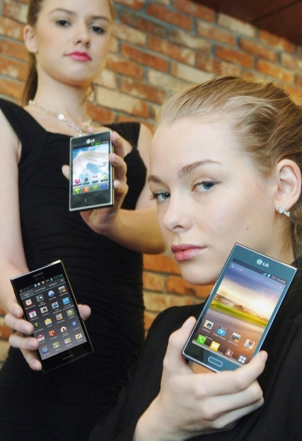 Telefoanele vor fi prezentate la MWC 2012