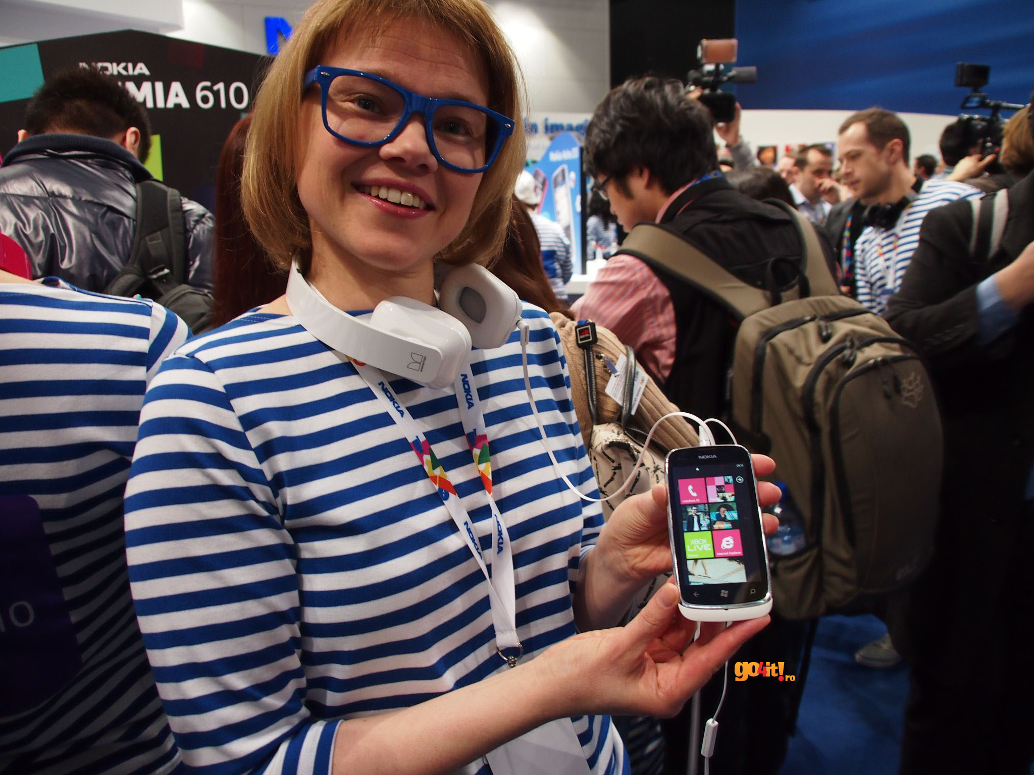 Nokia Lumia 610 - smartphone de buget cu Windows Phone 7.5