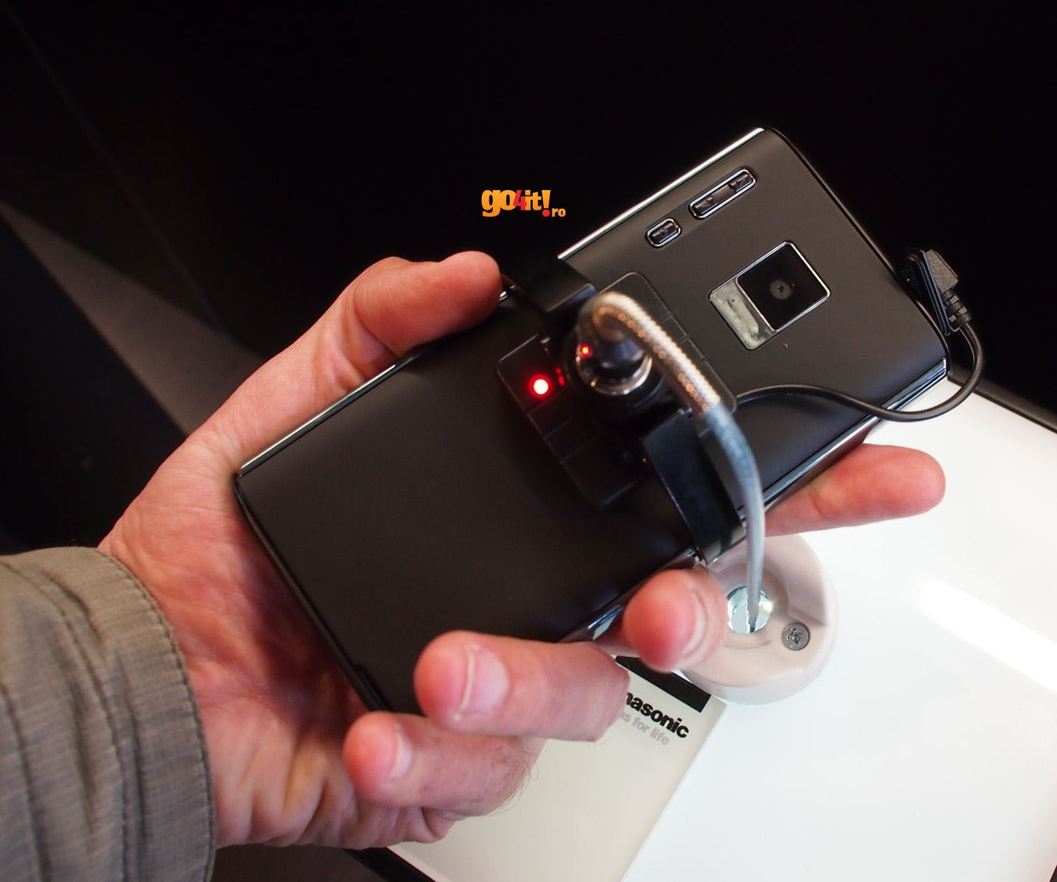 Panasonic Eluga Power - vedere spate