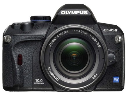 Olympus E-450 este un update pentru vechiul E-420