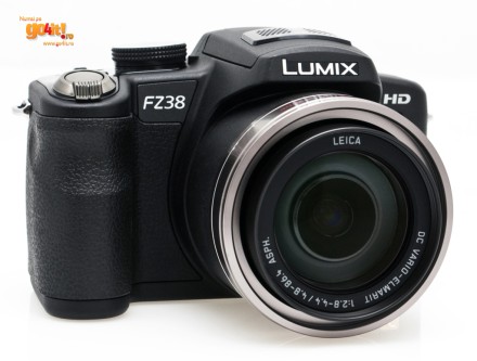 Panasonic Lumix FZ38 - recomandat cu căldură fotografilor amatori