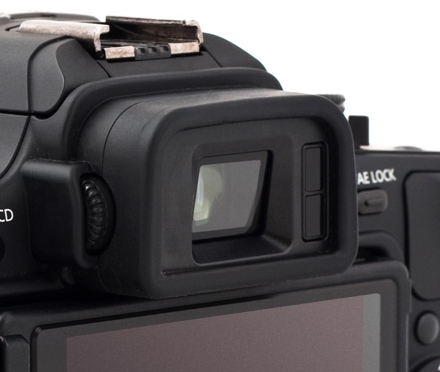 Panasonic GH1 - ocularul cu senzor de proximitate Panasonic GH1 - ocularul cu senzor de proximitate