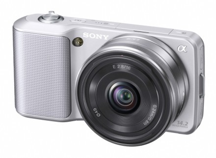 Sony NEX3 cu obiectivul fix de 18 mm