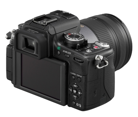 Panasonic GH2 - carcasa nu diferă mult de cea a lui G2 şi GH1