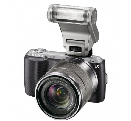 Sony NEX-C3 - noul blitz opţional