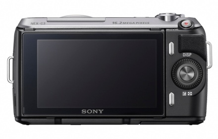 Sony NEX-C3 - ecranul superb de 3", rabatabil
