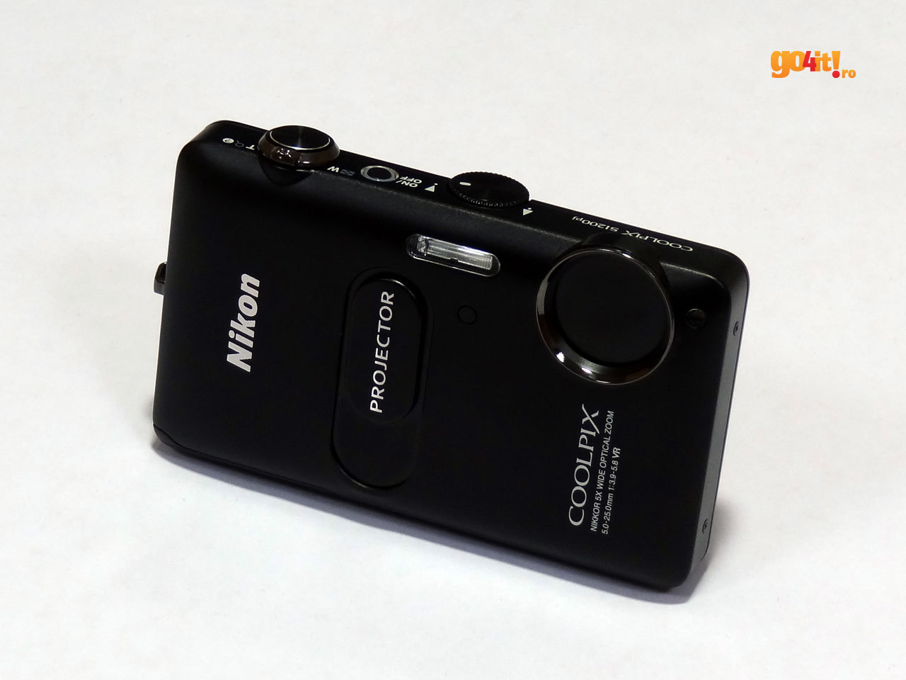 Nikon S1200pj