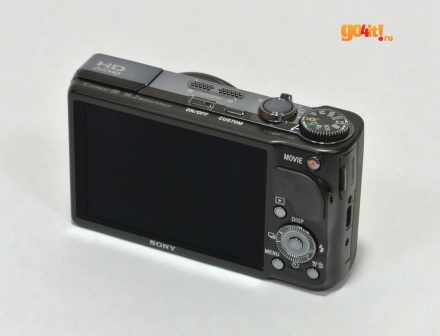 Sony HX9V - ecranul superb de 3