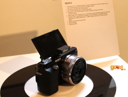 Sony NEX-F3 lansat în România
