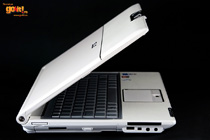 ASUS F8P lateral