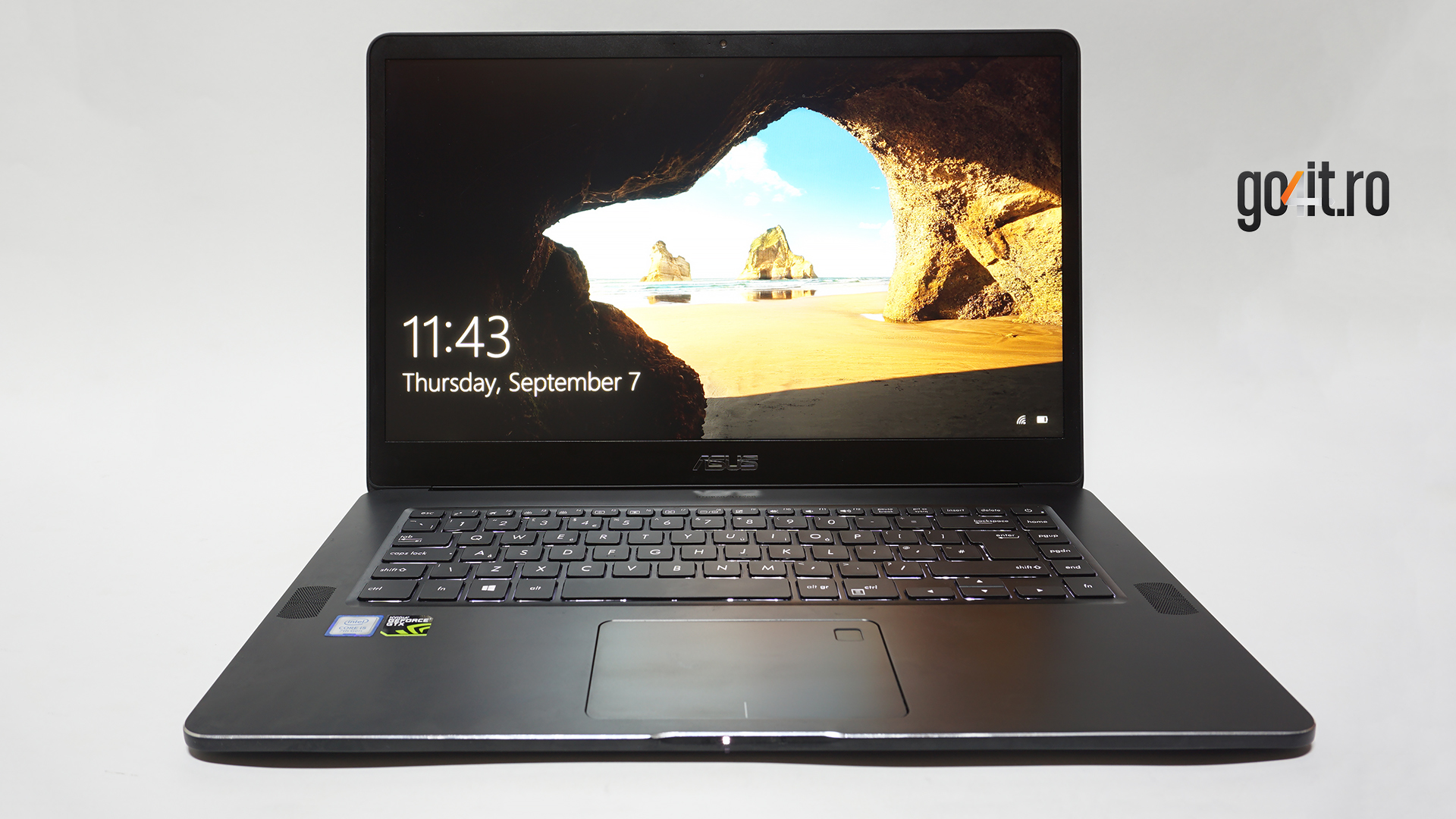 ZenBook Pro UX550