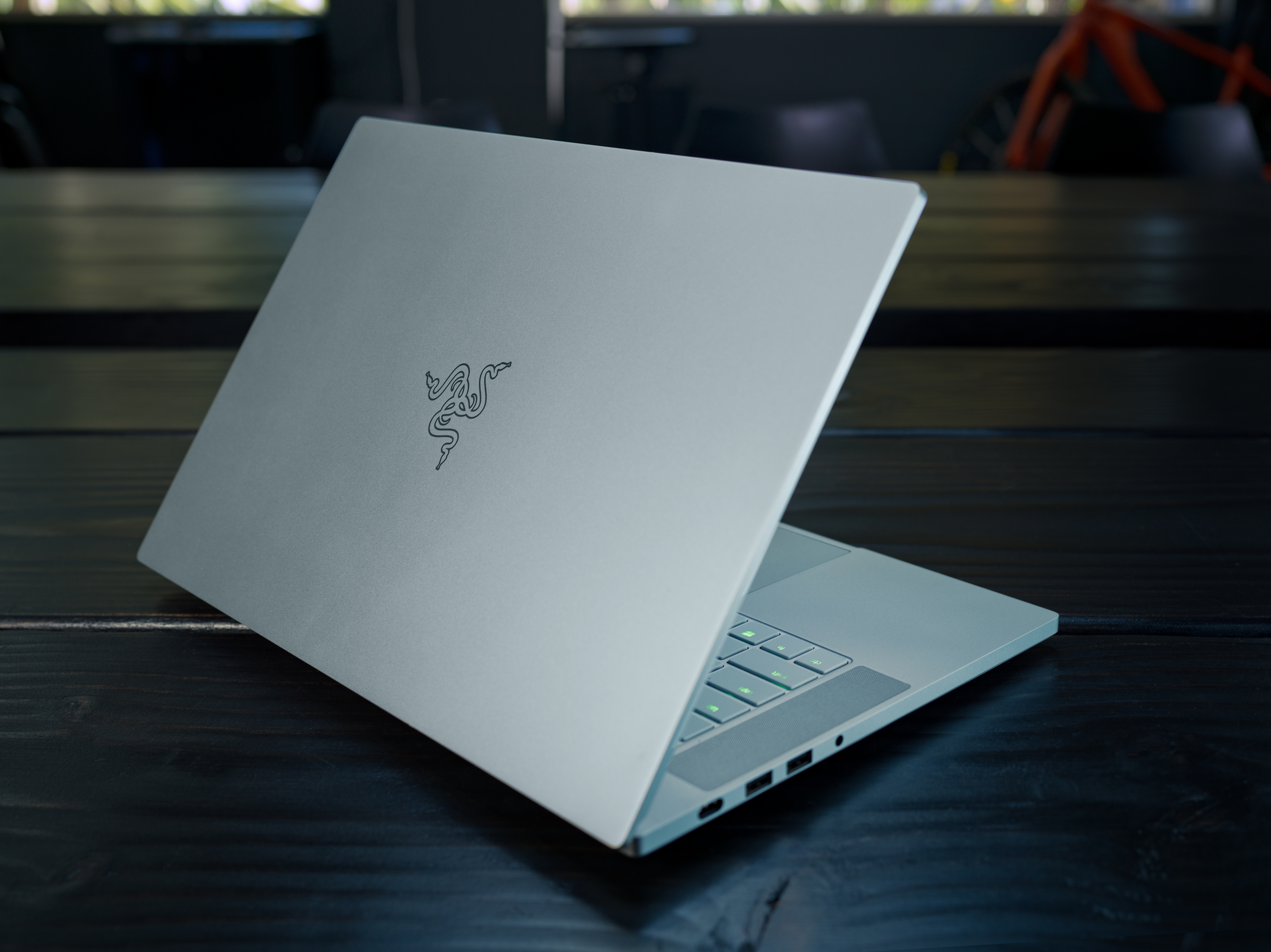 Razer Blade 15 Mercury White
