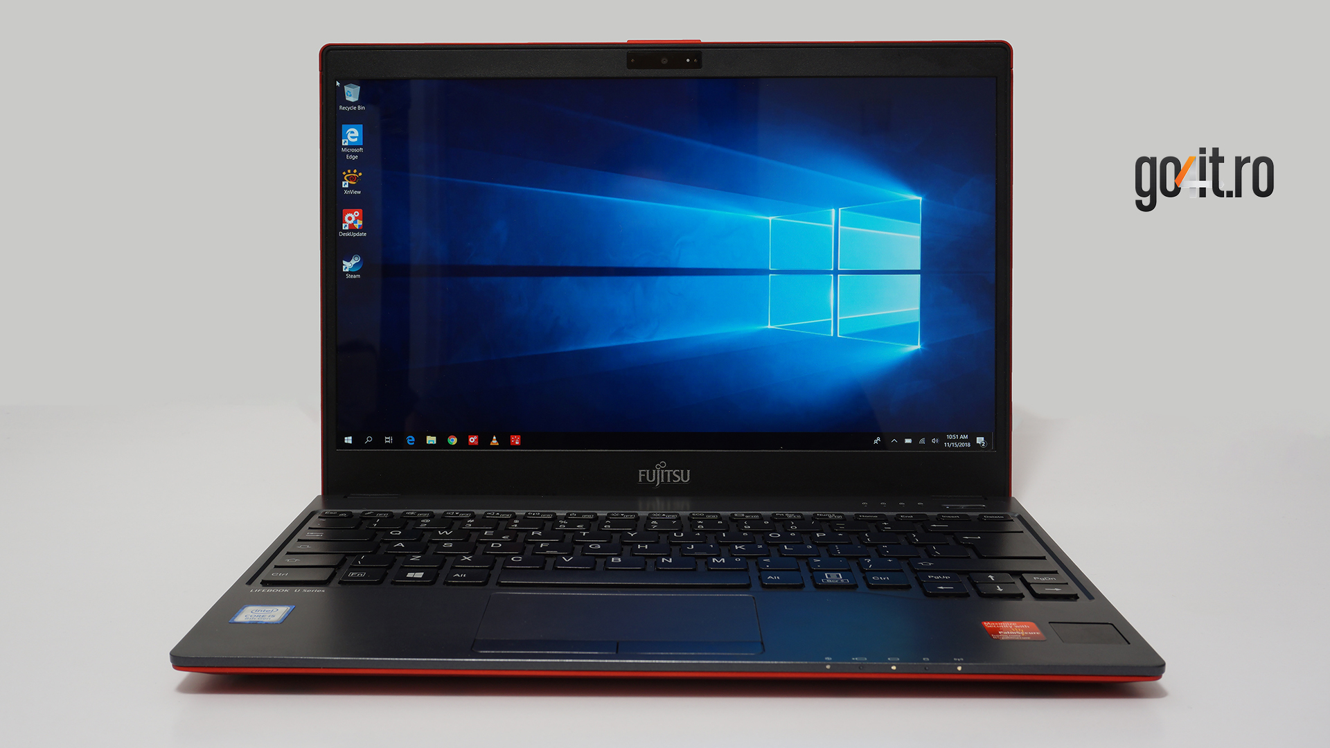 Fujitsu U938 Red