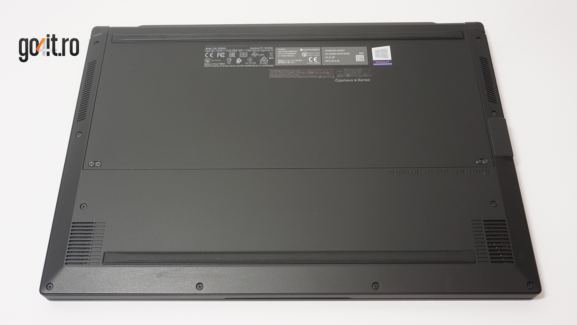 ASUS ROG Zephyrus GX502G