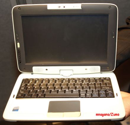 Noul Intel Classmate, un PC educational ieftin Noul Intel Classmate, un PC educational ieftin