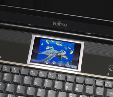 Fujitsu Lifebook N7010 Fujitsu Lifebook N7010