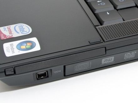 Dell Latitude E6400 - detaliu de carcasa