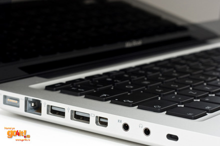 Apple MacBook