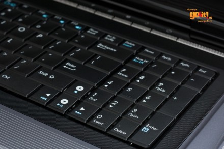 Asus F70 - tastele directionale nu sunt diferentiate