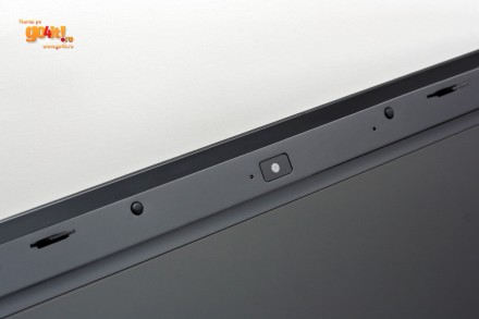 Asus F70 - camera web cu senzor de 1.3 MP