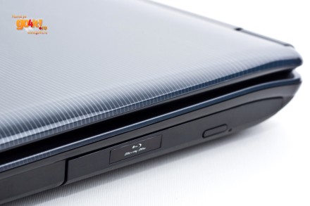 Asus F50 - unitatea optica Blu-ray