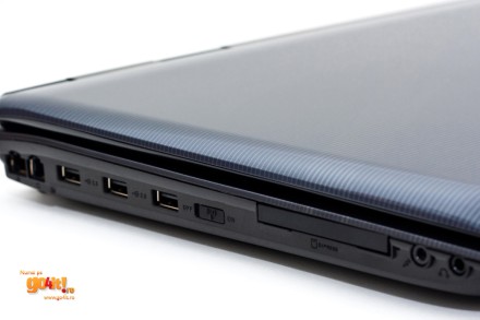 Asus F50 - conectorii de pe latura stanga