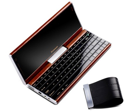 Lenovo Pocket Yoga cu carcasa îmbrăcată în piele Lenovo Pocket Yoga cu carcasa îmbrăcată în piele
