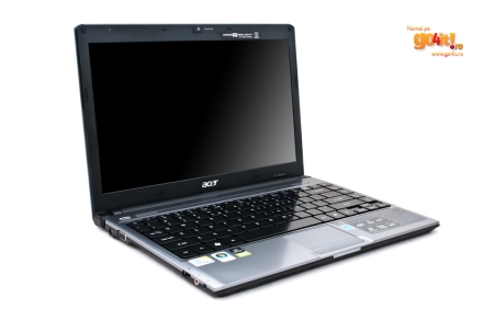 Acer Aspire Timeline 3810T - un portabil atractiv de 13.3