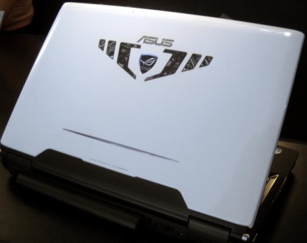 Asus G60Vx, creat special pentru pasionaţii de jocuri