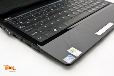 Eee PC 1101HA este livrat cu Windows XP