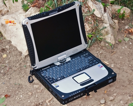 Panasonic Toughbook CF-19 - unul din cele mai solide din lume