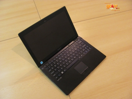 Sony VAIO X - 780 g cu bateria inclusă