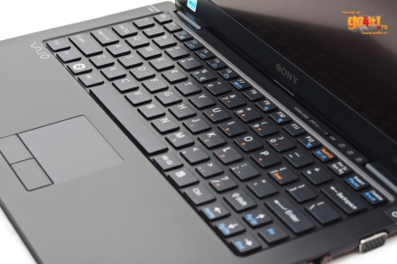 Sony VAIO X - tastatura este practică, dar nu perfectă