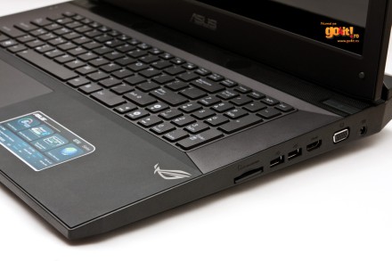 Asus G73 - o combinaţie clasică de conectori