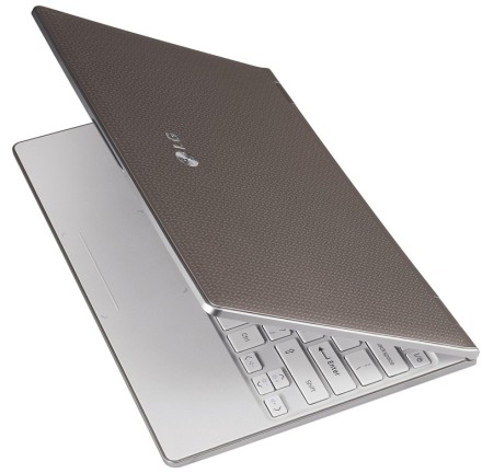 LG X300 - exclusivitatea costă; în cazul acesta, cam 1.400 $ LG X300 - exclusivitatea costă; în cazul acesta, cam 1.400 $
