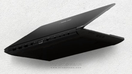 Asus Eee PC 1218 - porturile au fost mutate în partea din spate Asus Eee PC 1218 - porturile au fost mutate în partea din spate