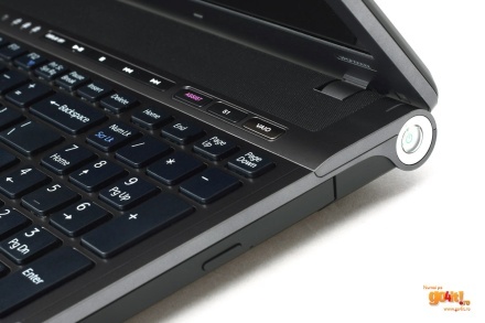 Butonul de pornire - un design clasic Sony VAIO