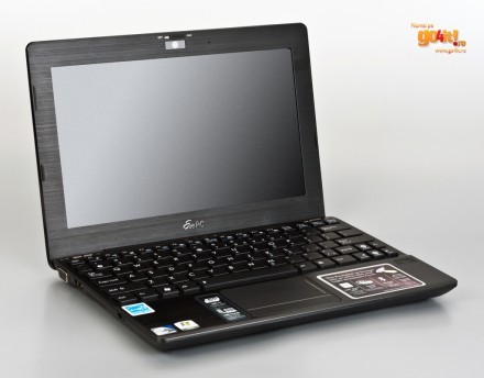 Asus Eee PC 1018P - un netbook de 10” care iese în evidenţă