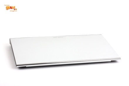 Asus NX90 - acesta este un laptop?
