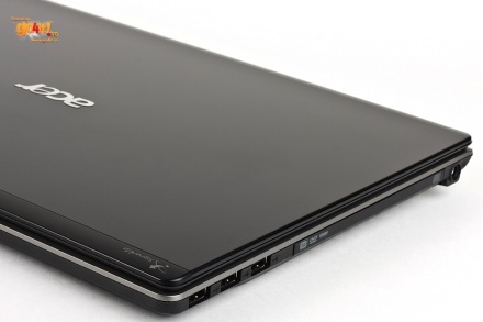 Acer TimelineX 5820TG - profil relativ subţire