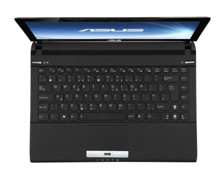 Asus U36 poate intra lejer în segmentul business