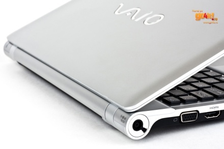 Sony VAIO YB - un laptop bine finisat