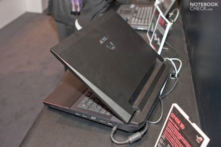 Asus G74, aşa cum putea fi admirat la CeBIT 2011 Asus G74, aşa cum putea fi admirat la CeBIT 2011