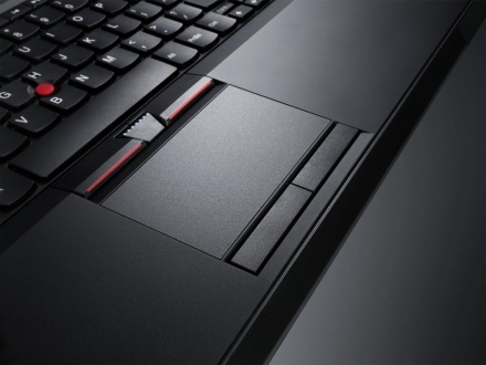 Lenovo Edge E520 - touchpad-ul şi TrackPoint-ul