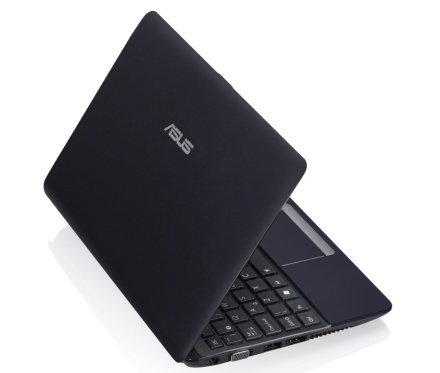 Asus Eee PC 1015B - construcţie excelentă