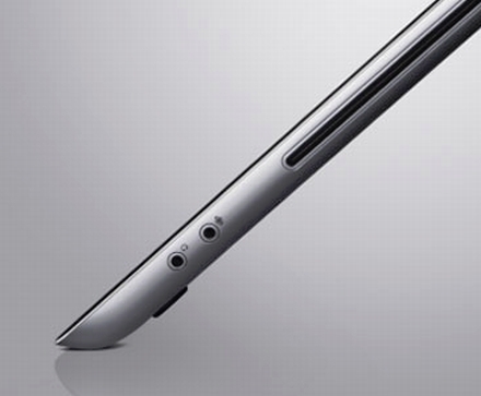 Dell XPS 15Z - un profil subţire Dell XPS 15Z - un profil subţire