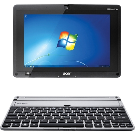 Acer Iconia Tab W500 cu dock-ul opţional