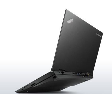 Lenovo X1 cu bateria externă ataşată